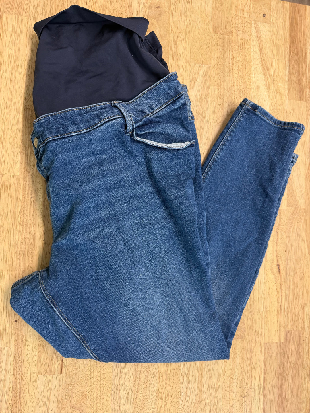 Old Navy Rockstar Full Panel Skinny Maternity Jeans – 20 | Medium Wash Premium