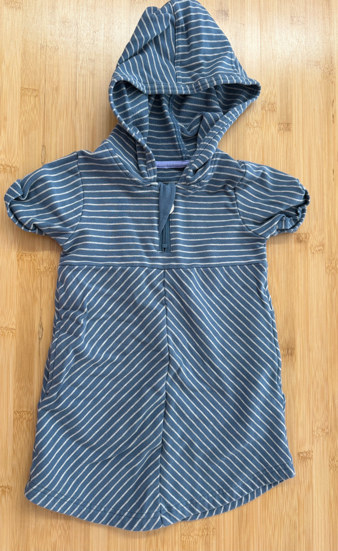 Peekaboo Beans Hooded Shirt – 3 | Stripe