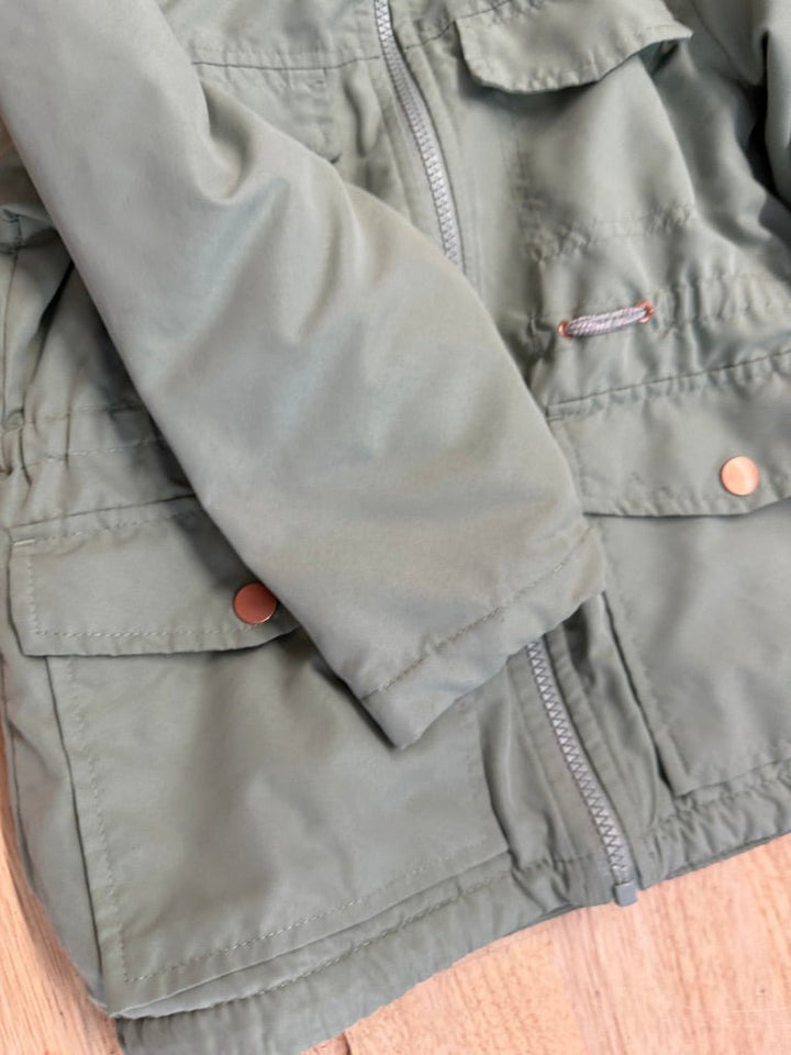 OshKosh Lightweight Jacket – 5 | Sage Green & Gold - Nest and Sprout - Consignment