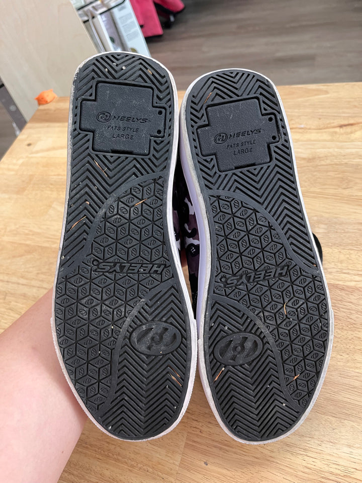 Heelys Camo Sneaker – Men 9 / EU 43