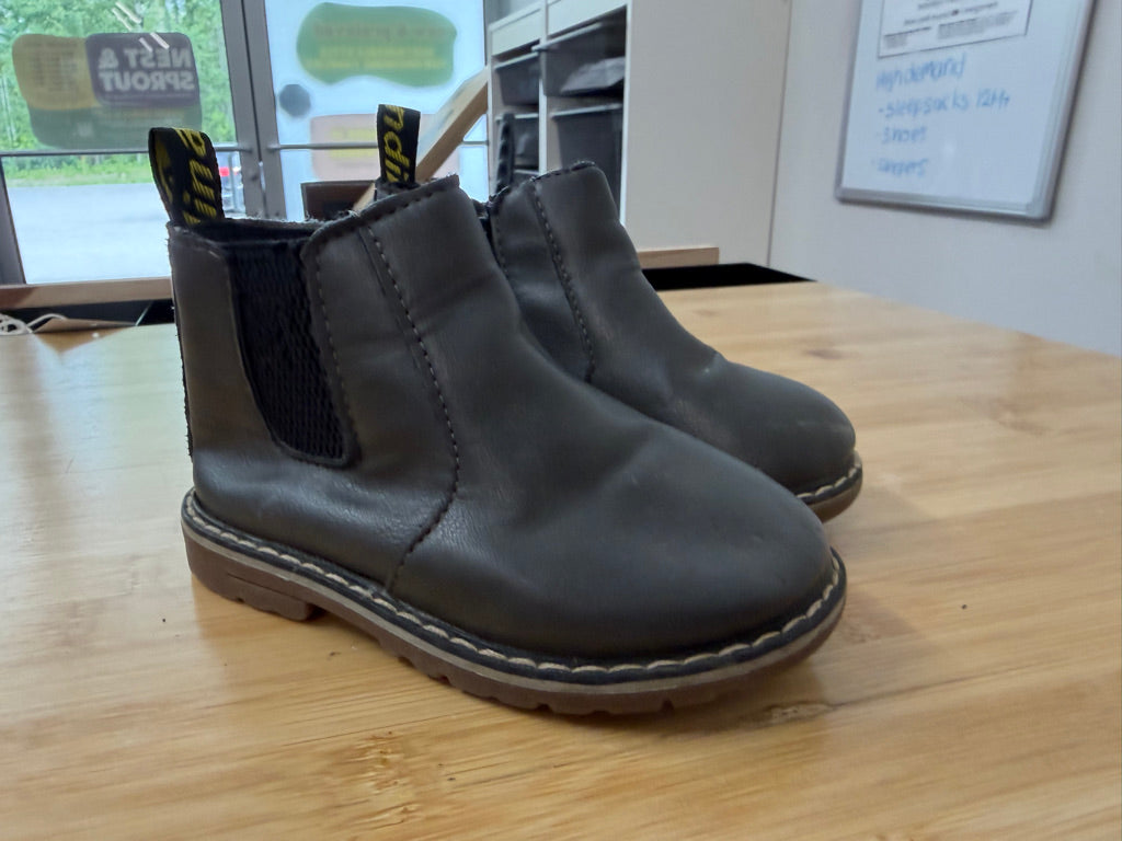 Chelsea Boots – Charcoal Zip-Up