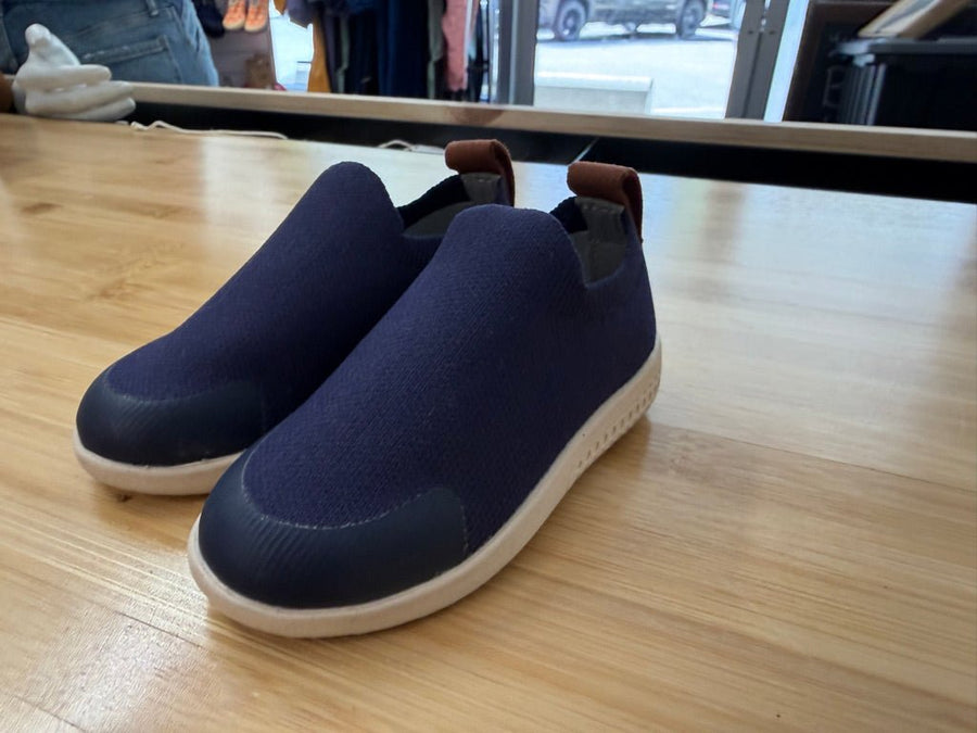 Hey Folks Shoes – C6 (EU 22) | Navy Blue Minimal Wear - Nest and Sprout-Consignment