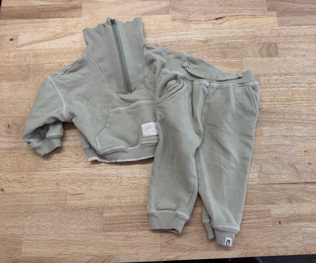 Rabbit + Bear Sage Green Quarter-Zip Sweat Set – 18M | Jogger Pant