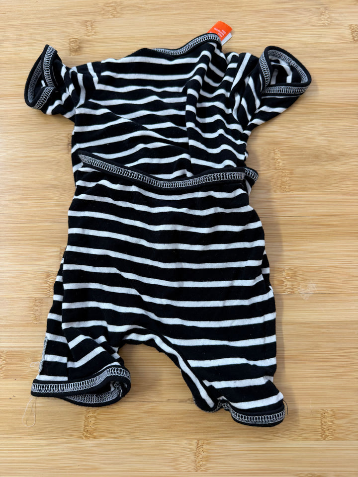 Sorad Bamboo Short Romper – 6–12M | Black & White Stripe Crosscross Front Pull-Down Back