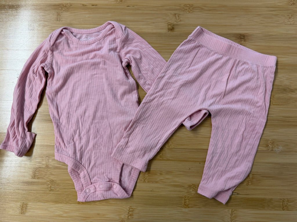 Purely Soft Ribbed Two-Piece Set – 6M | Light Pink Long Sleeve Bodysuit & Leggings - Nest and Sprout-Consignment
