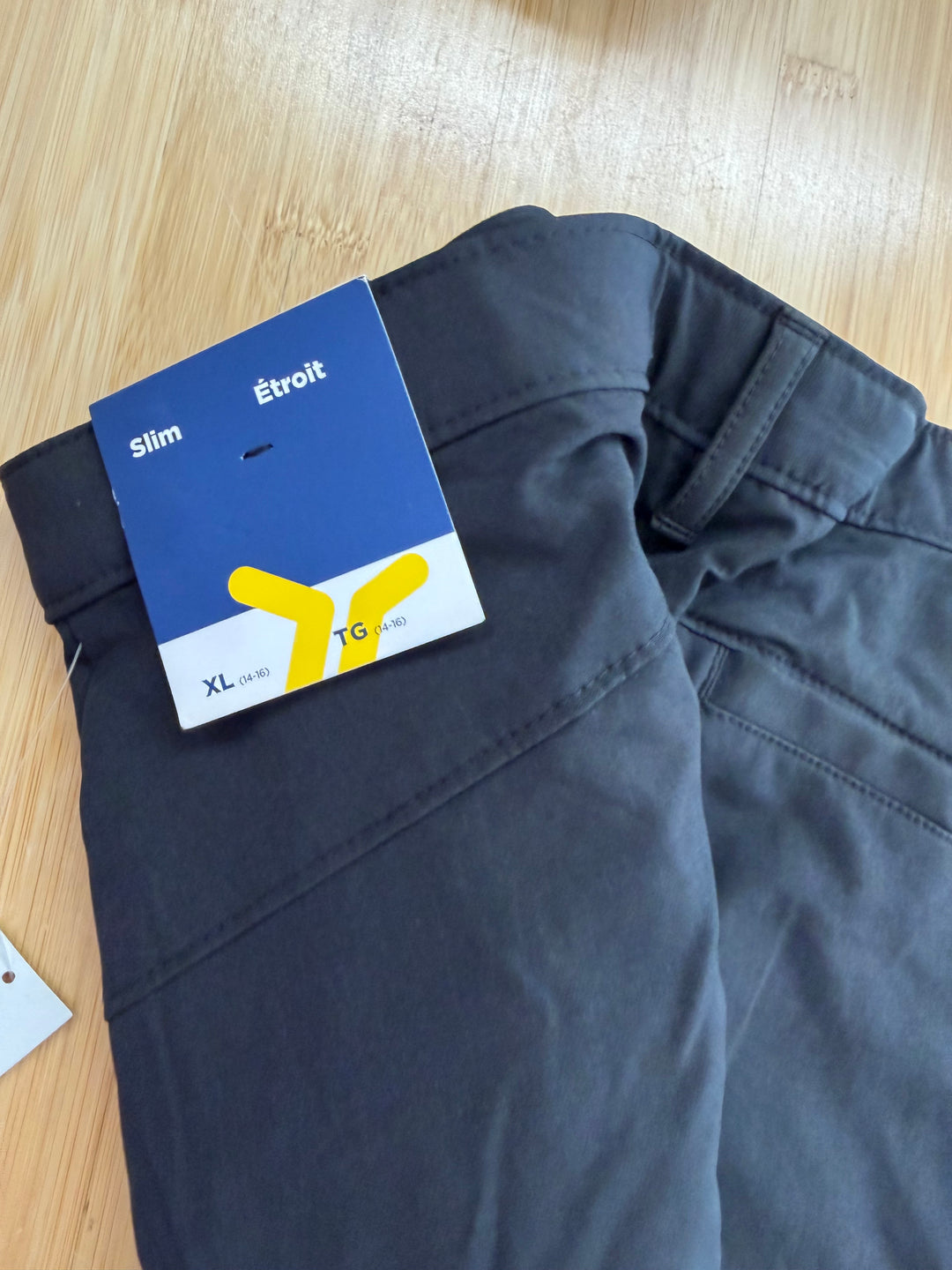 Old Navy Slim Black Dress Pants – XL (14–16Y) | Breathable Polyester | NWT
