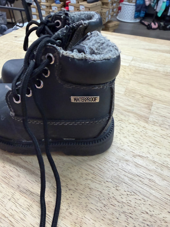Smart Fit Waterproof Black Ankle Boot – 5 | Lace-Up
