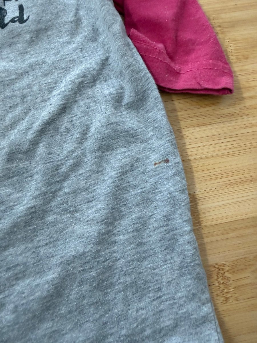 Mountain Child Graphic Tee – 4 | Grey Body Pink Sleeves - Nest and Sprout-Consignment