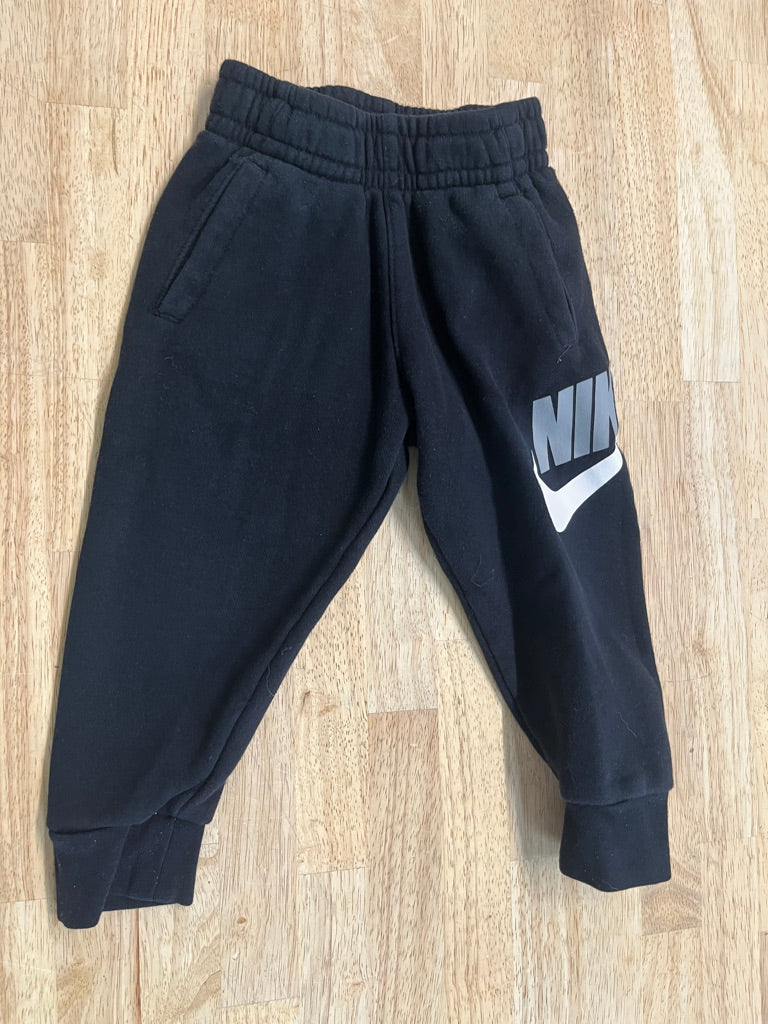 Nike Joggers – 2T | Black