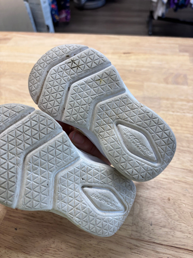 Skechers Size 6 Purple Pull-On Shoes