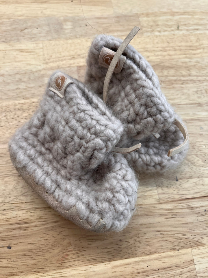 Wool-Lined Crochet Booties – 12cm