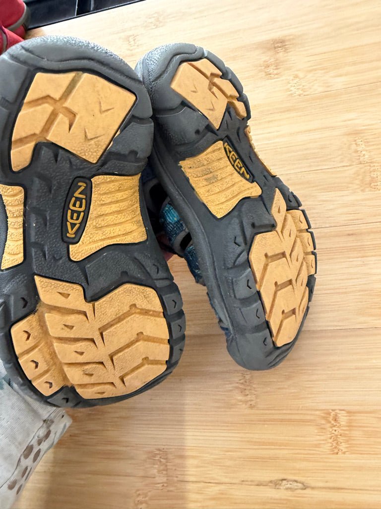 Keen Closed Toe Sandals | Blue - Nest and Sprout-Consignment