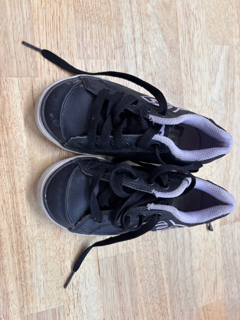 DC Sneakers – Size 11