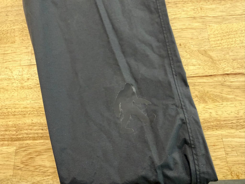 MEC Rain Pants – Youth 12 | Black | Play - Nest and Sprout-Consignment