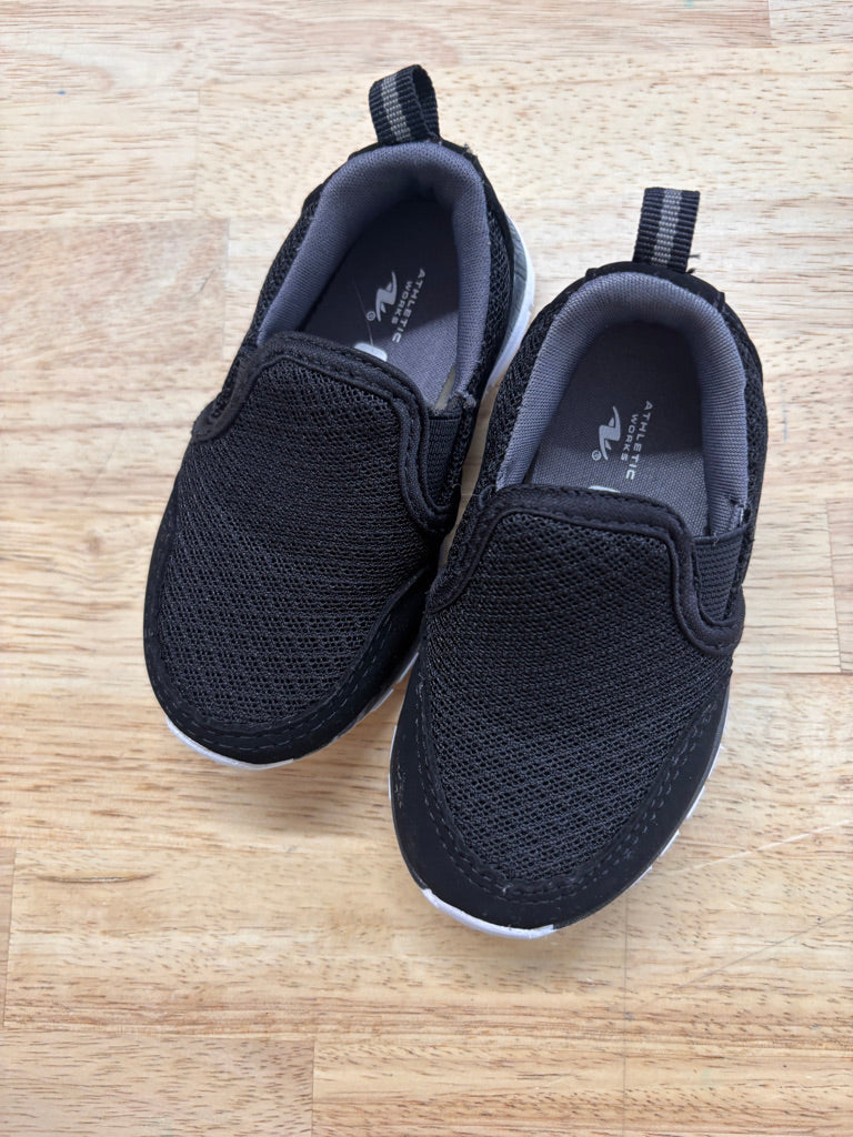 Athletic Works Pull-On Slippers – Size 5