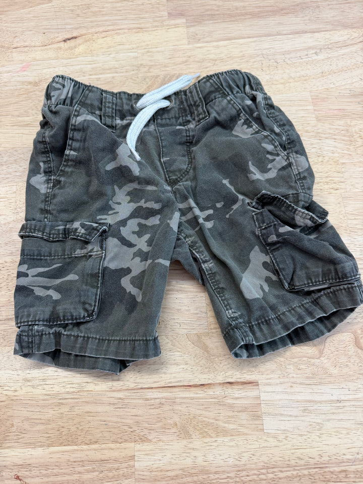 Old Navy Camo Shorts – 3T