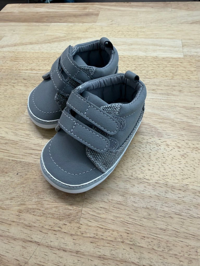 Carter's Crib Shoes – 0–3M | Sneaker Style - Nest and Sprout - Consignment