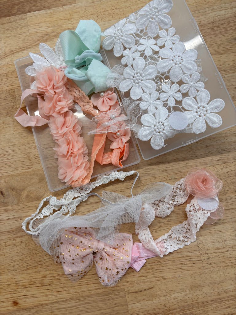 Assorted Floral Bow Set – Hard Case - Nest and Sprout - Consignment