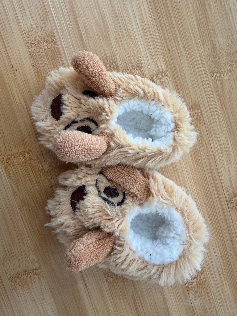 Snoozies Doggy Slippers – 0–3M | Fuzzy Allover - Nest and Sprout-Consignment