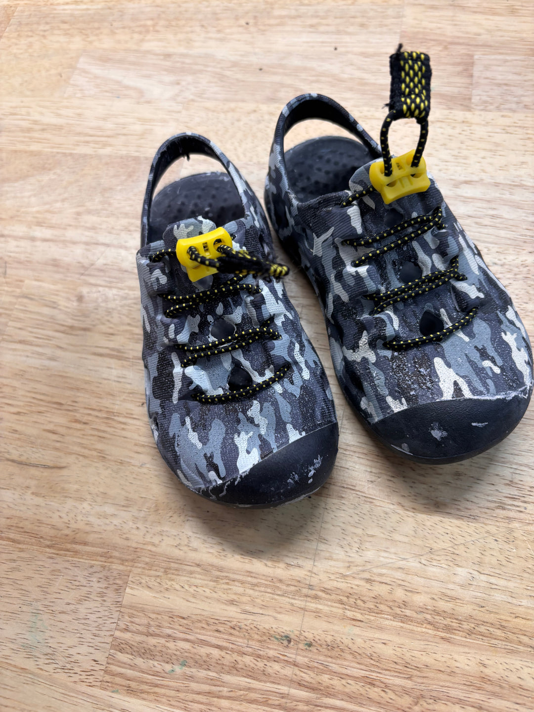 Slip-On Camo Shoes Size 7/8