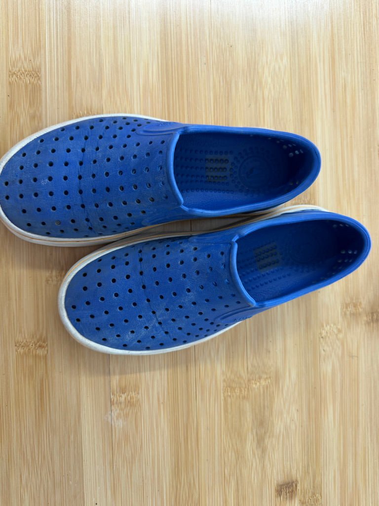 Native Shoes Miles – 24cm Outsole | Blue | Play - Nest and Sprout-Consignment