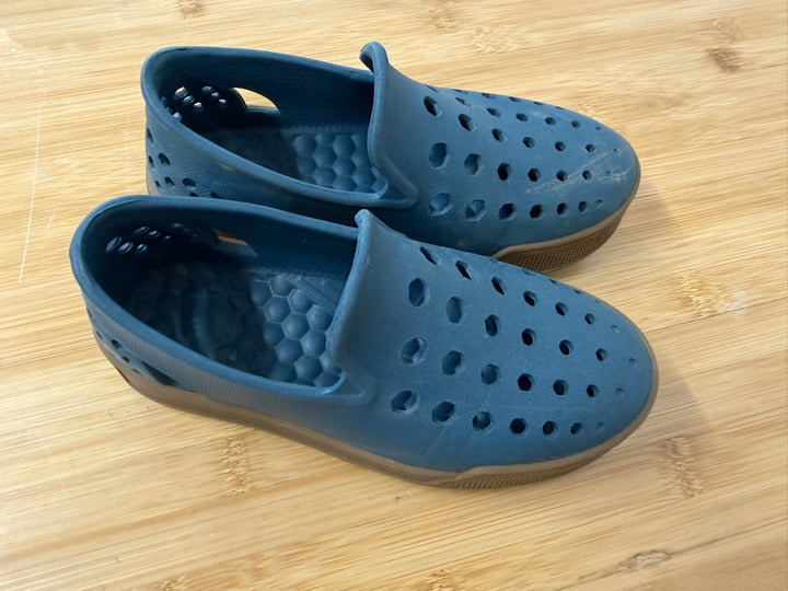 Joybee Canvas Shoes – C1/Junior 1 | Blue & Brown | Play