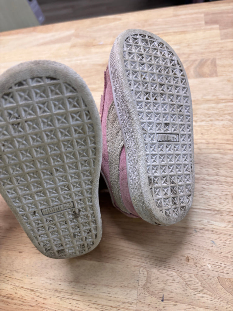 Puma Velour Style Sneakers, Size 8