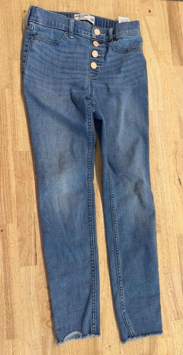 Abercrombie Jeans – Size 11/12 | Medium Light Wash - Nest and Sprout - Consignment