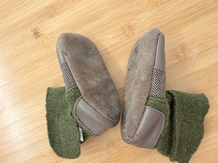 Nooks Wool Booties – 8S (EU 24 Est.) | Green & Grey