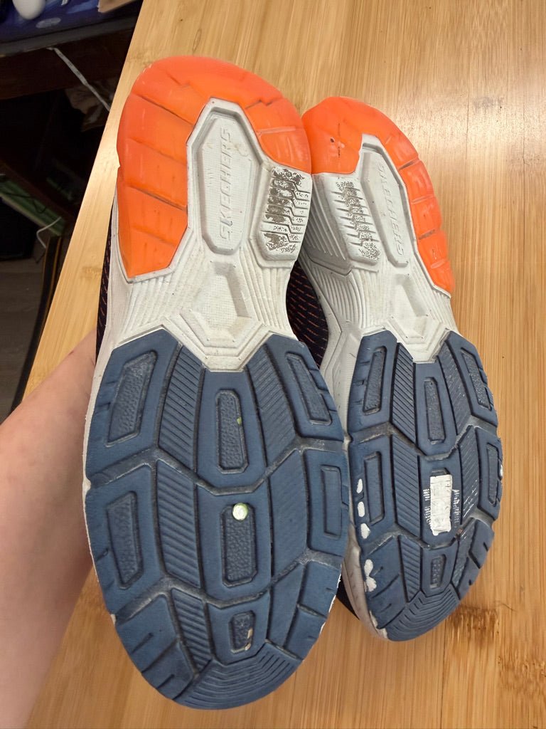 Skechers Runners – Youth 4 | Orange & Navy - Nest and Sprout-Consignment