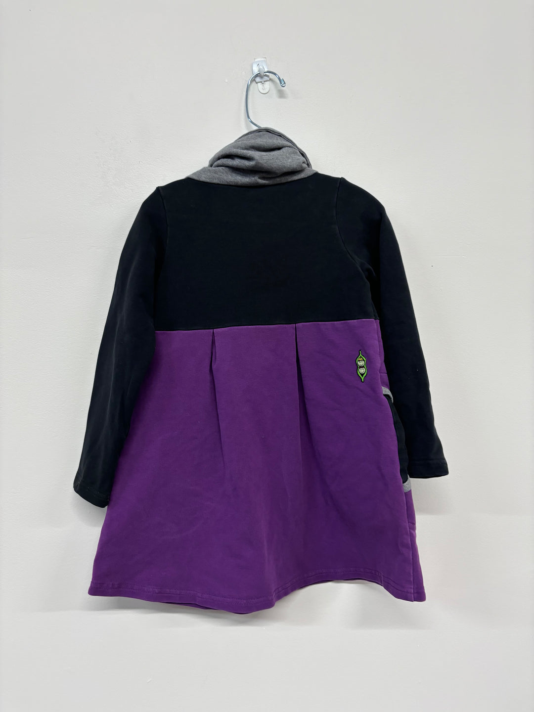 Peekaboo Beans Cabin Cozy Dress (Size 4, Deep Purple)