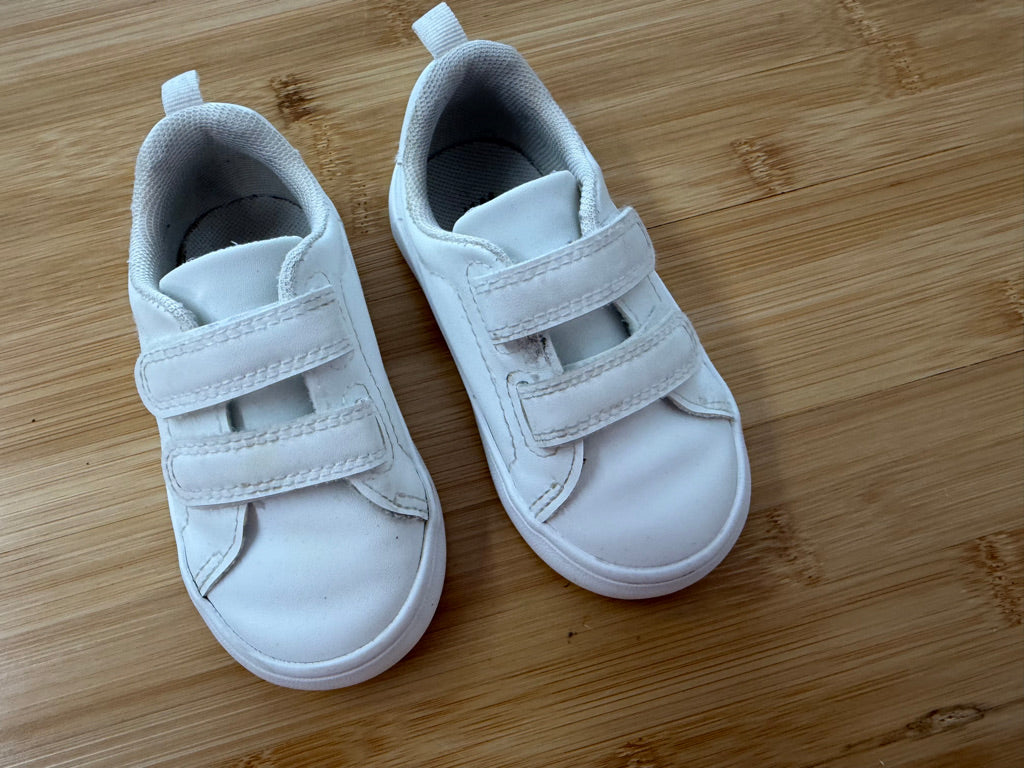 H&M Sneakers – EU 22 | White | Play