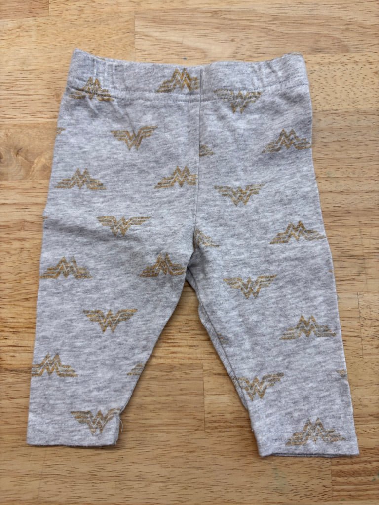 DC Comics Leggings – Size 0–3M (Superwoman) - Nest and Sprout - Consignment