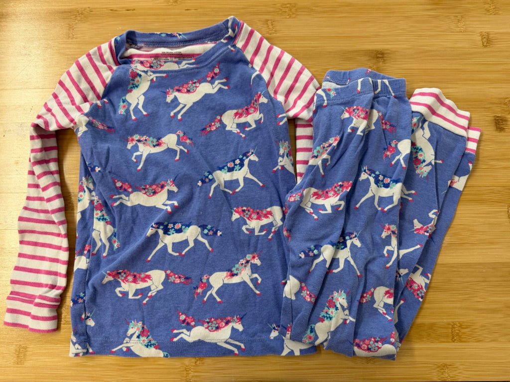 Hatley Two-Piece PJ Set – 8 | Purple & Pink Unicorn | Play - Nest and Sprout-Consignment