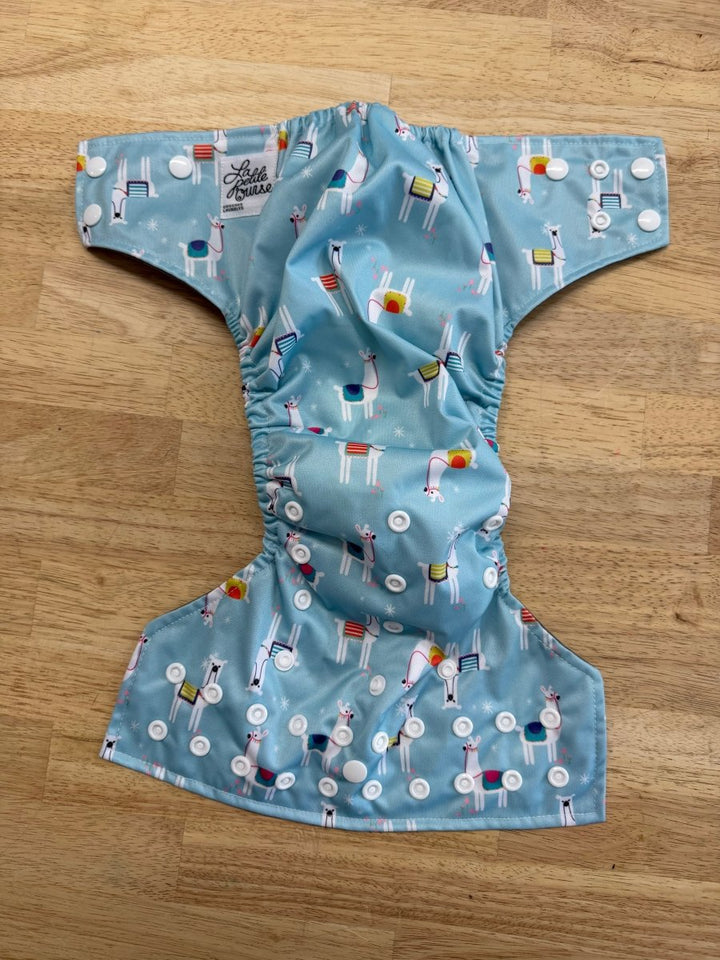 La Petite Ourse Pocket Cloth Diaper | Llama Print Charcoal Fleece Snap - Nest and Sprout - Consignment
