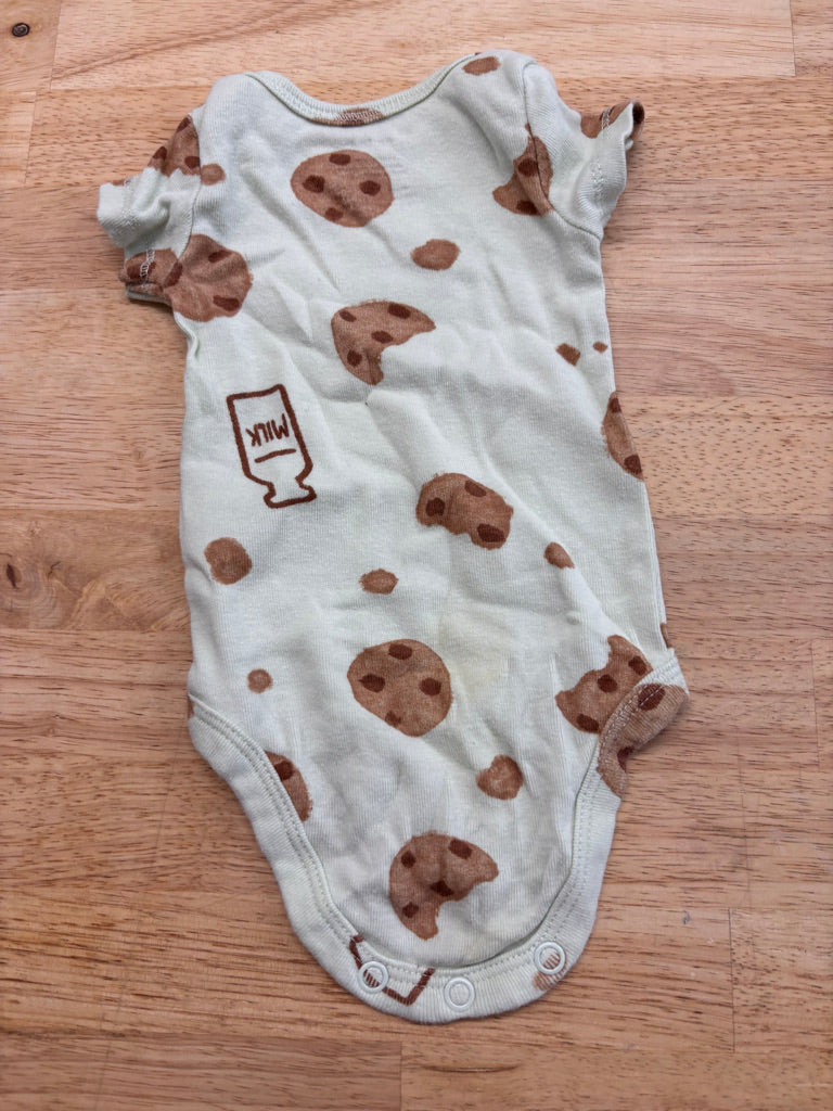 Carters Bodysuit – Size NB (Cookies & Milk) imperfect
