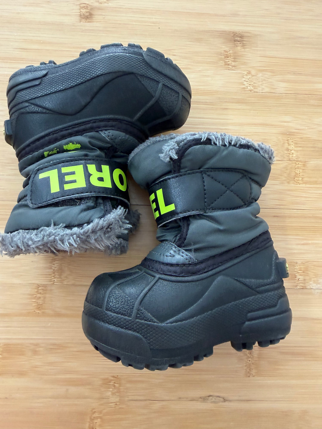 Sorel Galosh Style Boot – 5 | Black and Neon Green Print