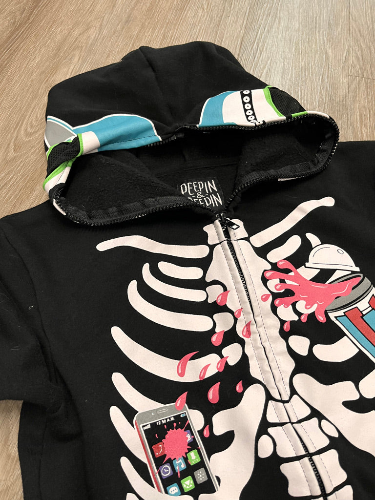 Peepin & Creepin Graphic Hoodie – Size L (14/16Y)