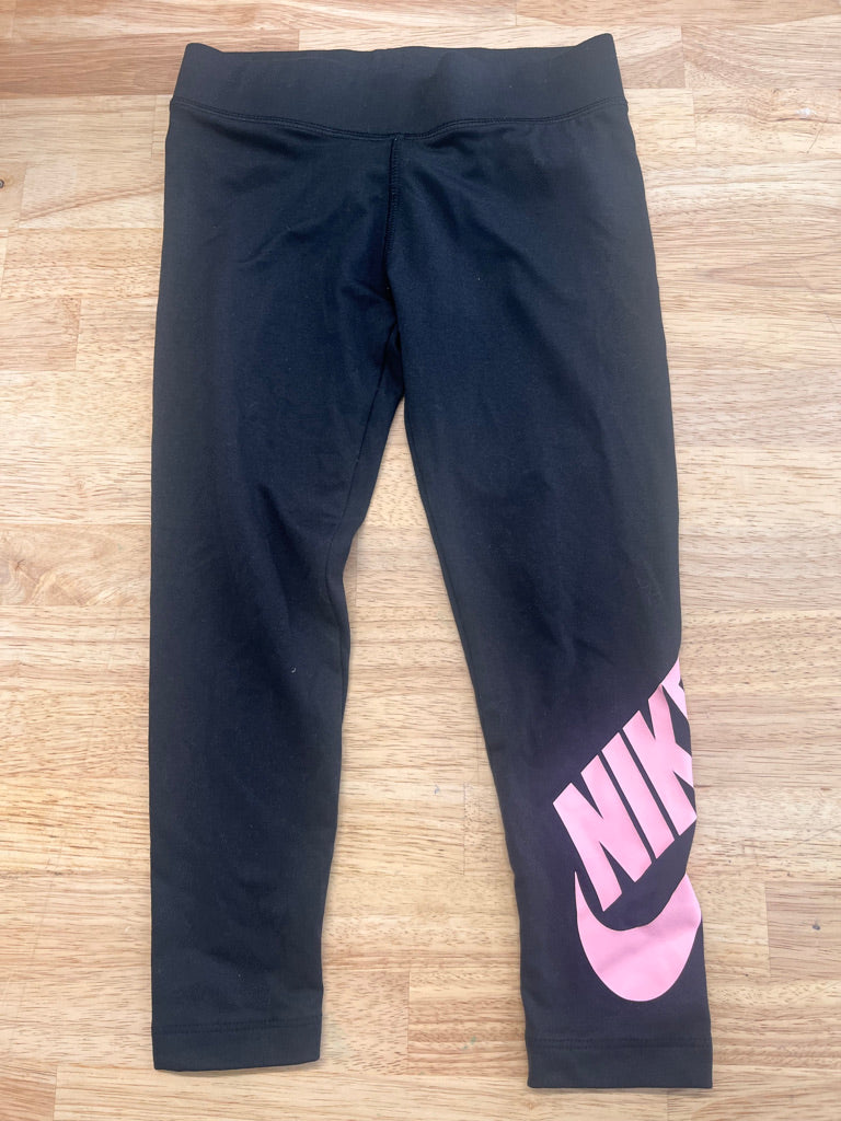 Nike Size 5–6Y Black Capri Leggings
