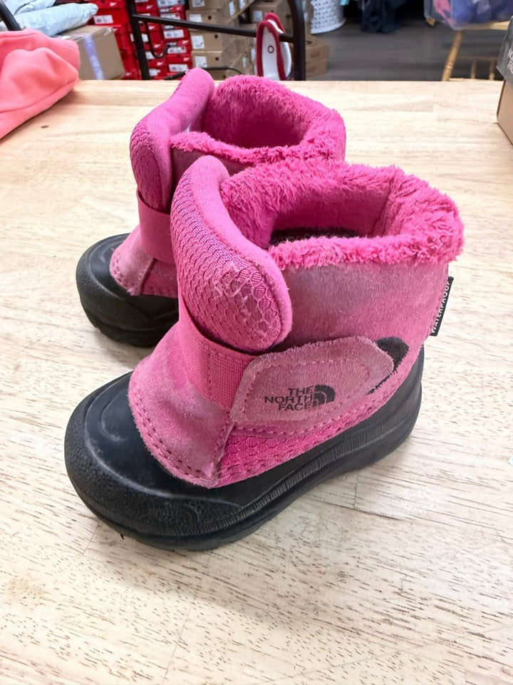 The North Face Alpenglow 2 Boot – 5 | Pink & Black - Nest and Sprout-Consignment