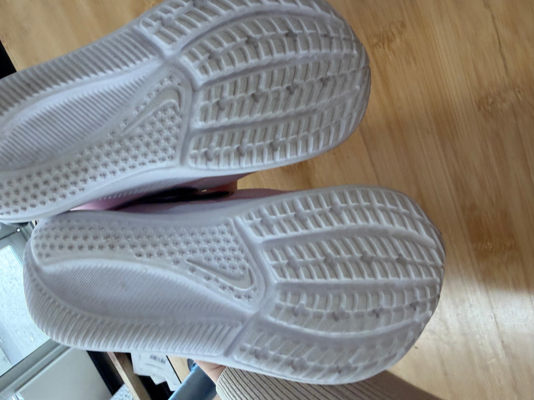Nike Runner – 8C | Light Pink
