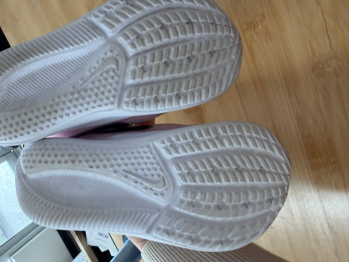Nike Runner – 8C | Light Pink