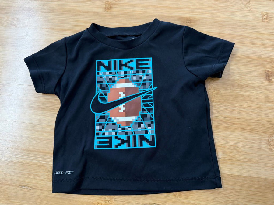 Nike Dri-FIT T-Shirt – 12M | Black Logo - Nest and Sprout-Consignment