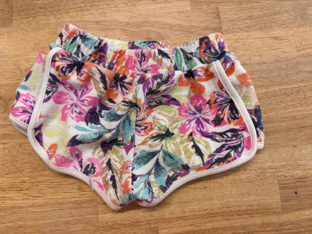 Roxy Girls Size 5 Floral Print Terry Shorts