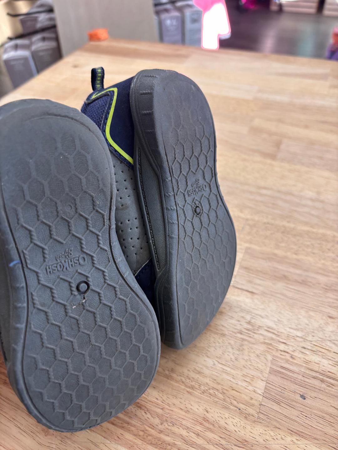 OshKosh Sneakers – Size 8 Velcro Blue & Lime