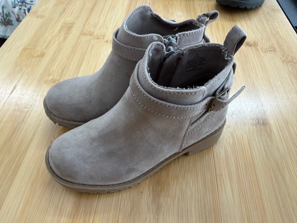 Old Navy Suede Ankle Boots – 11 | Tan