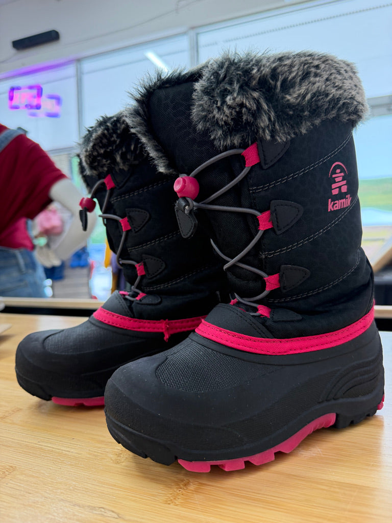 Kamik Galosh Winter Boot – 1 (EU 32) | Black Tall Faux Fur Trim Pink Highlights