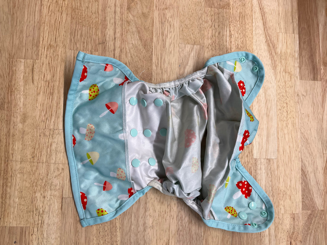 Kawaii Baby Diaper Cover – OS (Mushroom Print)
