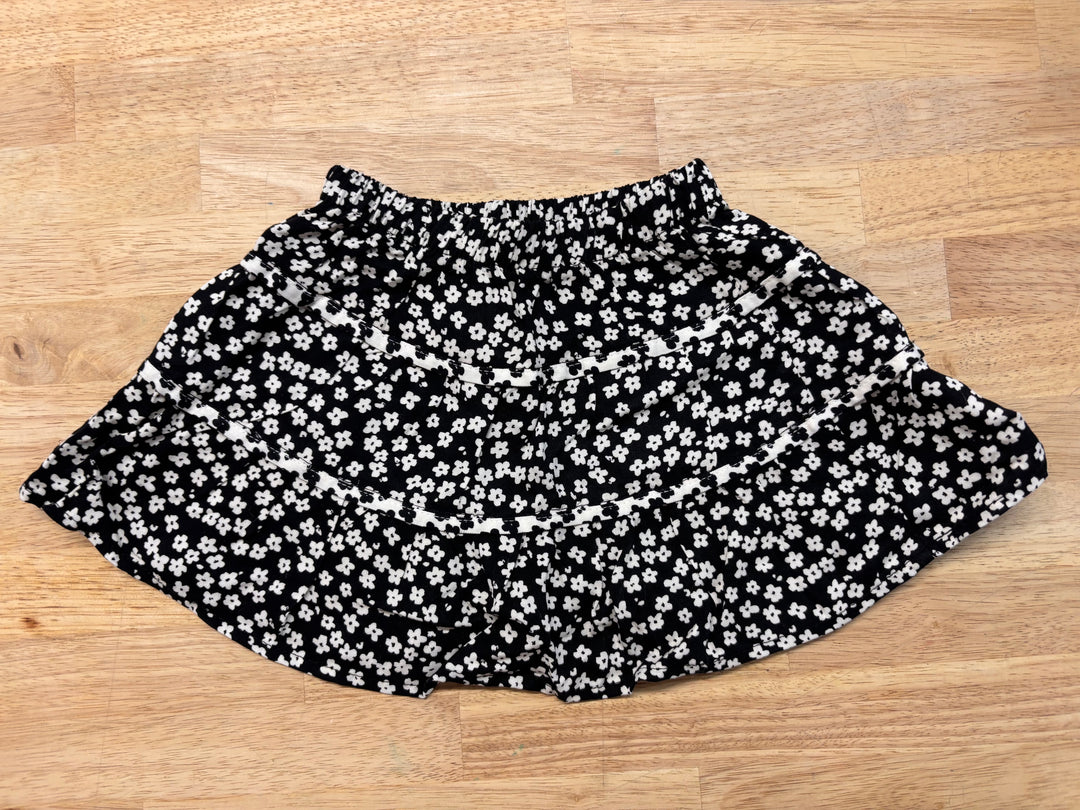 Zara Skirt – 18-24M Black & White Floral