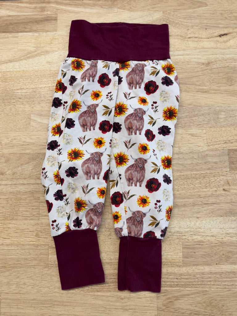 Gro by Zoe Pants – 1-3Y| Highland Cow & Sunflower Eggplant Cuffs